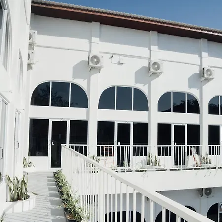 Escotel Melasti