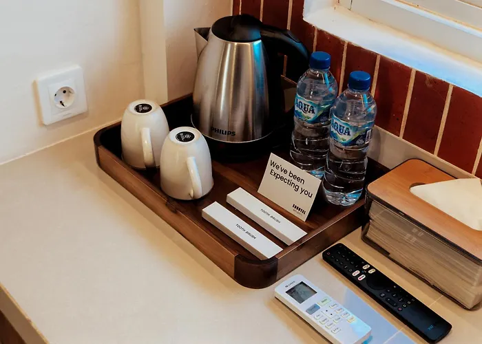 Hotel Escotel Melasti *
