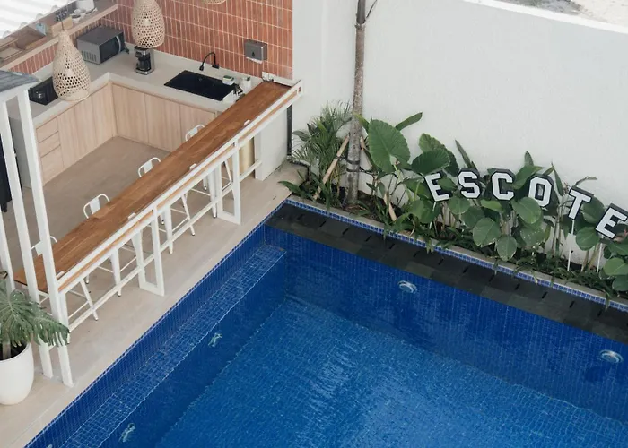 Escotel Melasti Hotel