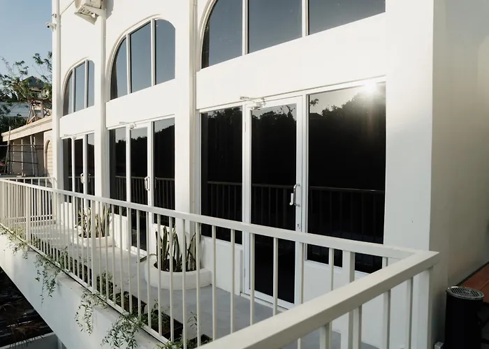Escotel Melasti Hotel